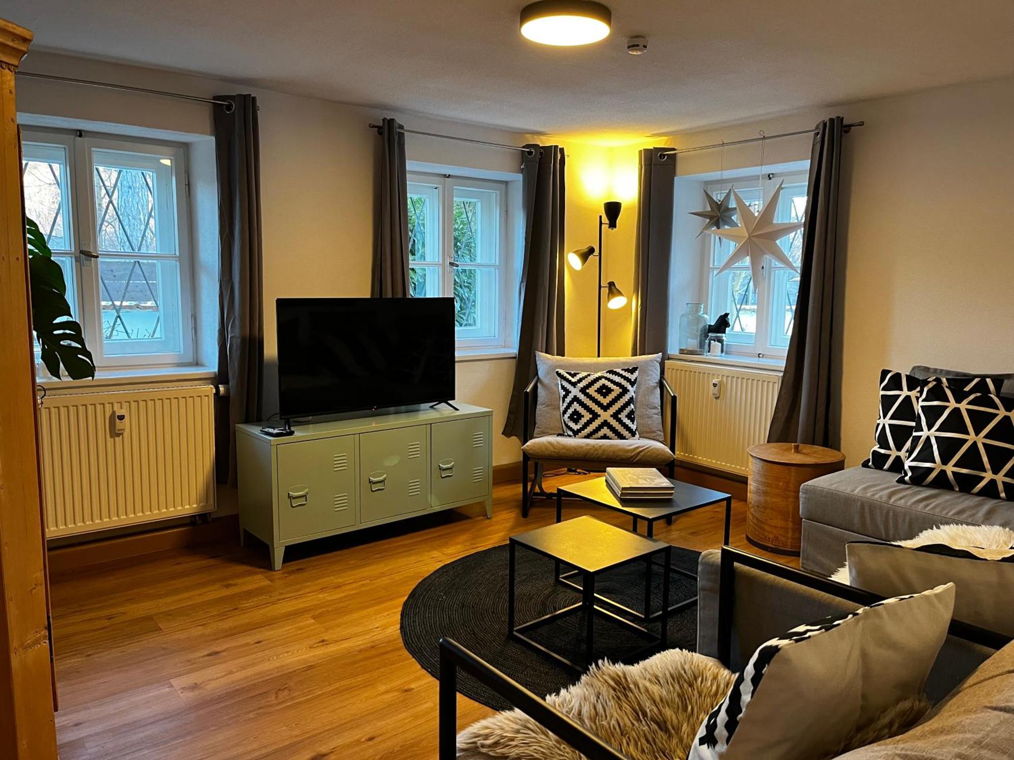 Ferienwohnung Gartenglueck トラウンシュタイン エクステリア 写真