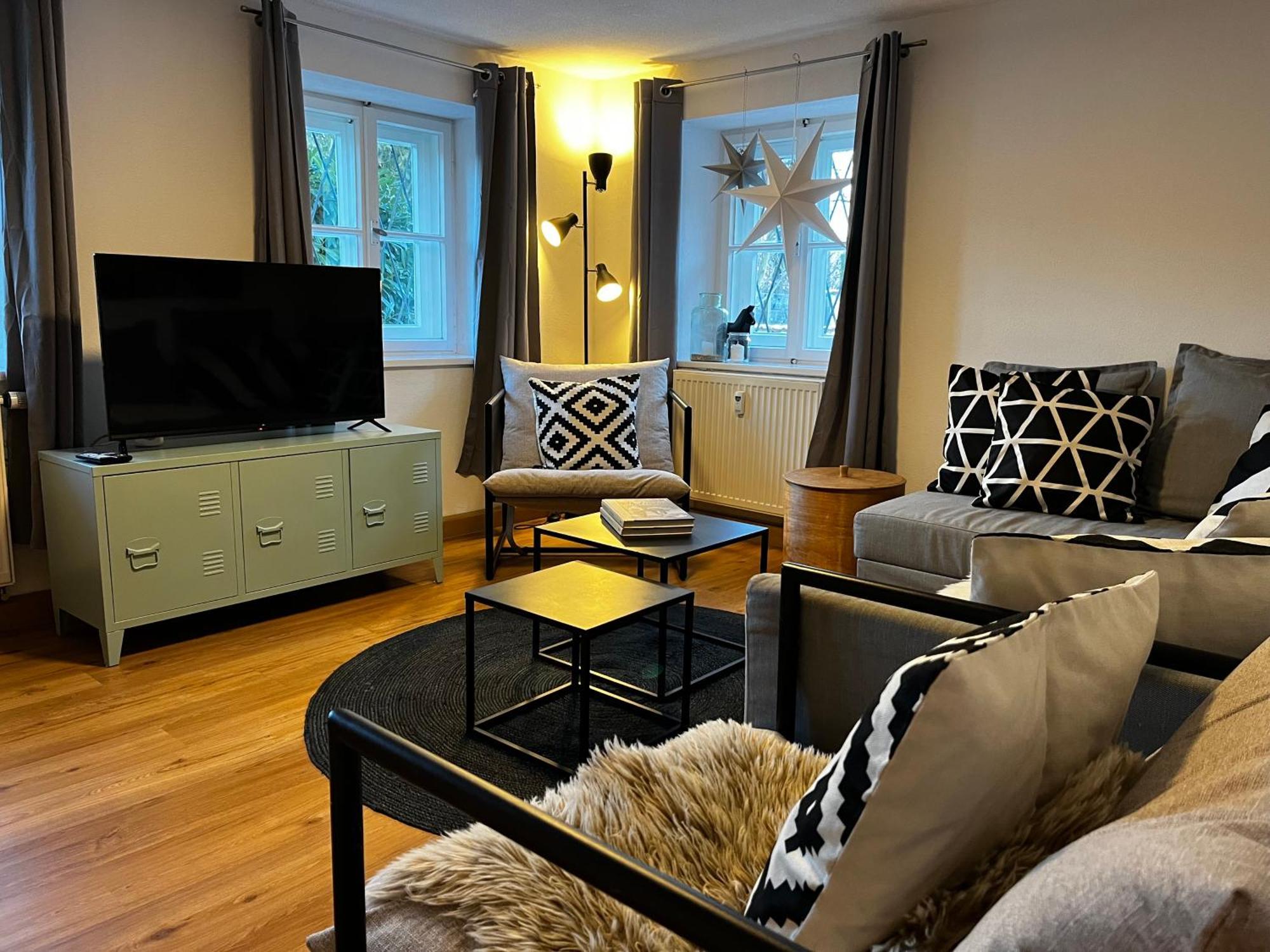 Ferienwohnung Gartenglueck トラウンシュタイン エクステリア 写真